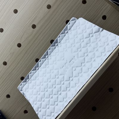 Buen precio Almohadilla de reducción de vibraciones para automóviles de 2,5 mm / Lámina de aluminio romboidal brillante / Alfombrilla insonorizante para automóviles en línea