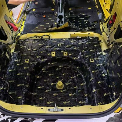 Buen precio Tapete de amortiguación de sonido para coche de caucho butílico con instalación de despegar y pegar y característica impermeable para aislamiento acústico automotriz en línea
